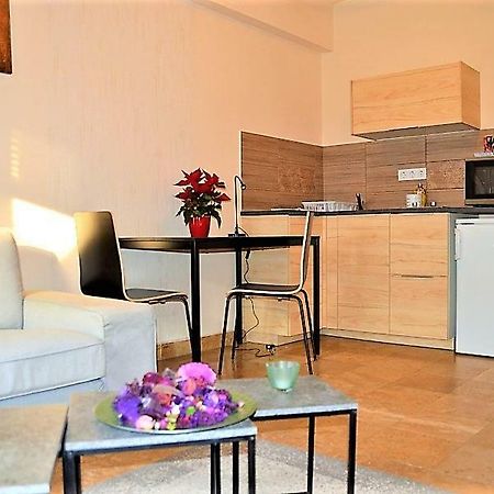 Downtown Apartments Superior Gyor Luaran gambar