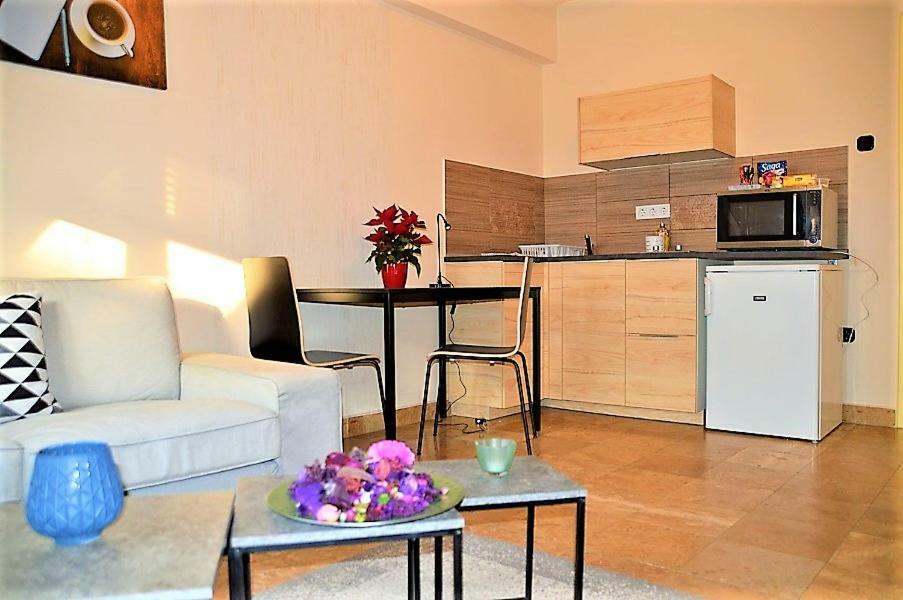Downtown Apartments Superior Gyor Luaran gambar